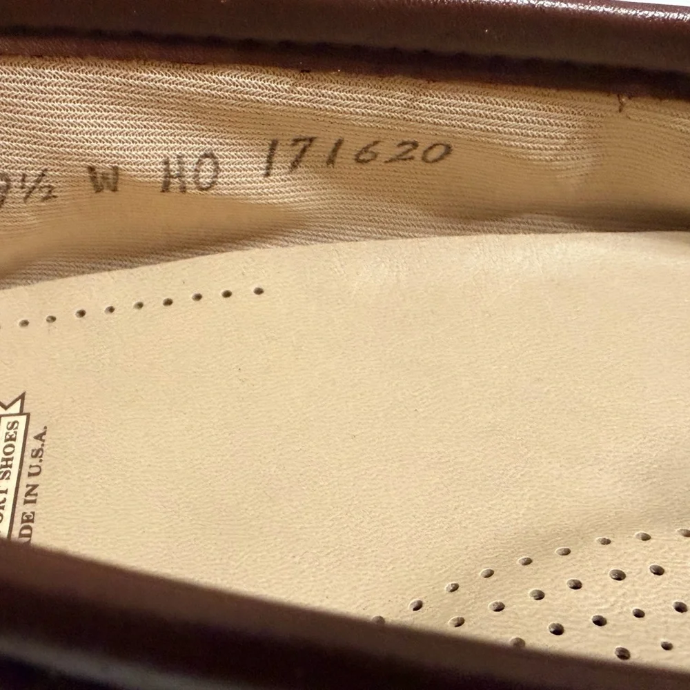SAS Genuine Leather Tassel Loafers Brown 9.5 W Made in USA NWOT